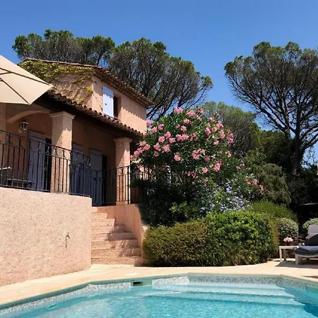 Charmante Mit Pool Und Golfplatz By Interhome Saint-Raphaël