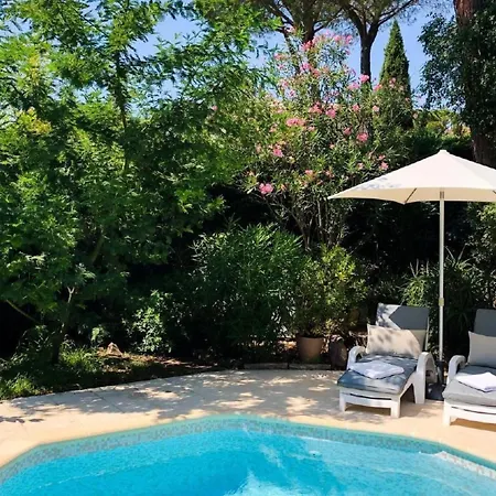 Semesterbostad Charmante Mit Pool Und Golfplatz By Interhome *