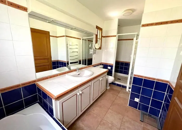 Charmante Mit Pool Und Golfplatz By Interhome *